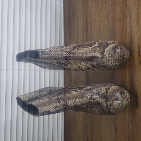 Mossimo - Picture 2 of 6